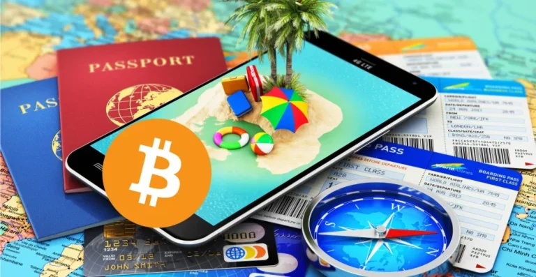 Bitcoin en el turismo, imagen de un mapa con el logo de bitcoin